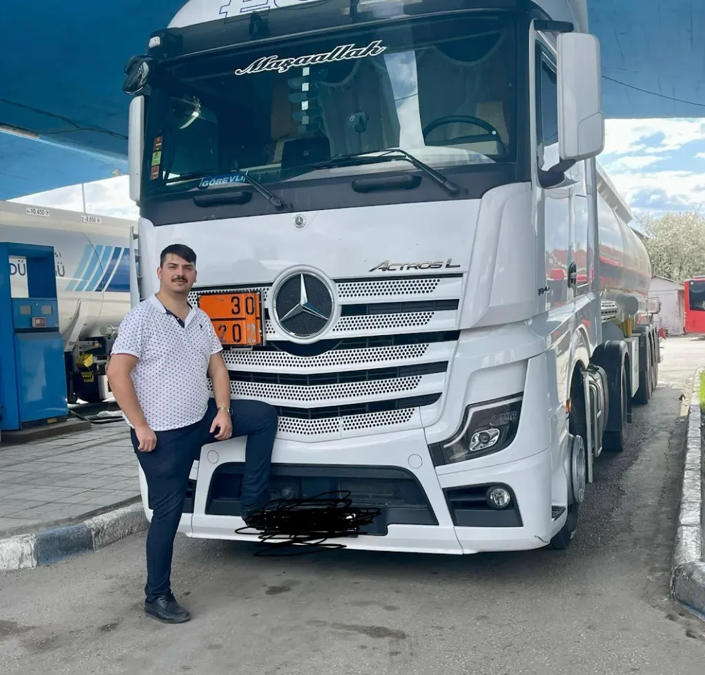 Güçlü Lojistik Filosu & Toptan Akaryakıt